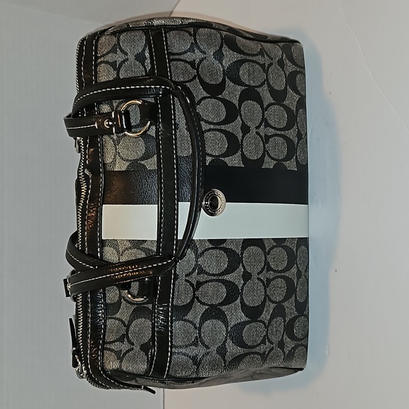 PREOWNED COACH HOBO - Picture 2 of 12